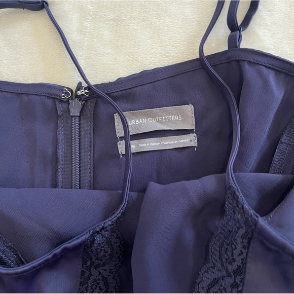 Urban Outfitters UO MARGAUX SATIN WRAP SLIP DRESS IN NAVY Medium - Picture 2 of 5